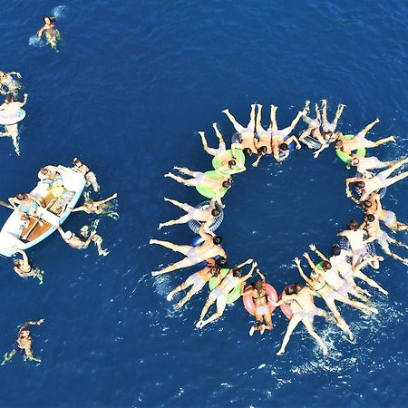 Отель Rhythm Floating Accom - Сплит Экстерьер фото