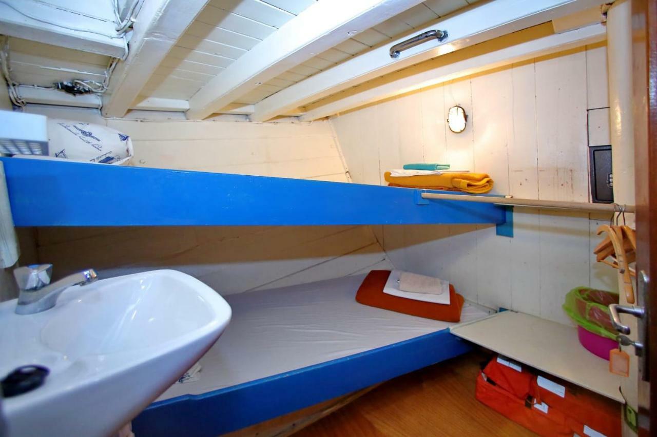 Отель Rhythm Floating Accom - Сплит Экстерьер фото